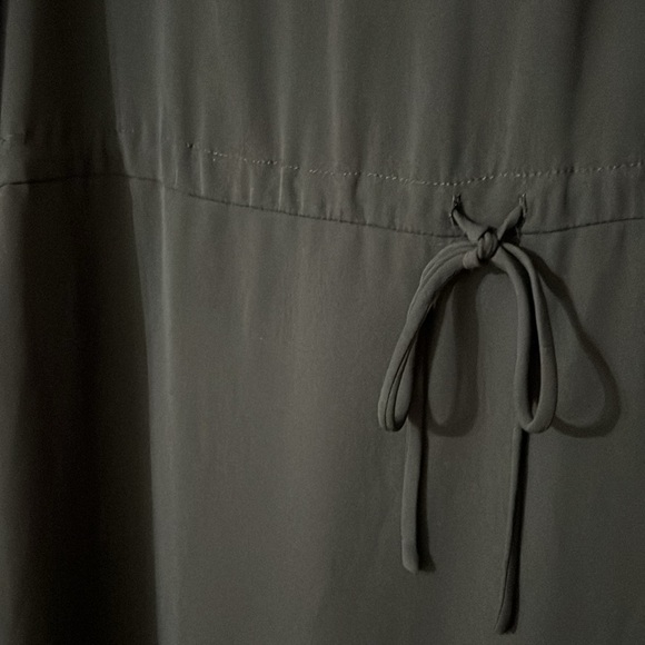 LOFT 3/4 Sleeve Black Drawstring Dress-Button Front-Like New-Size 10 - Picture 6 of 6